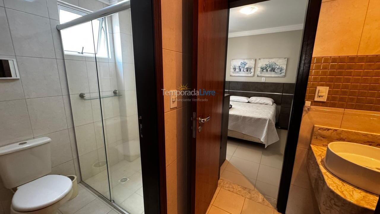 Apartamento para aluguel de temporada em Itapema (Meia Praia)