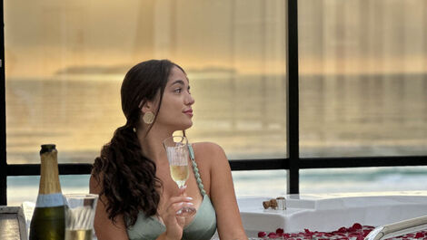 Apartamento frente al mar con jacuzzi