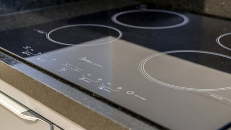 Apartamento frente al mar con jacuzzi