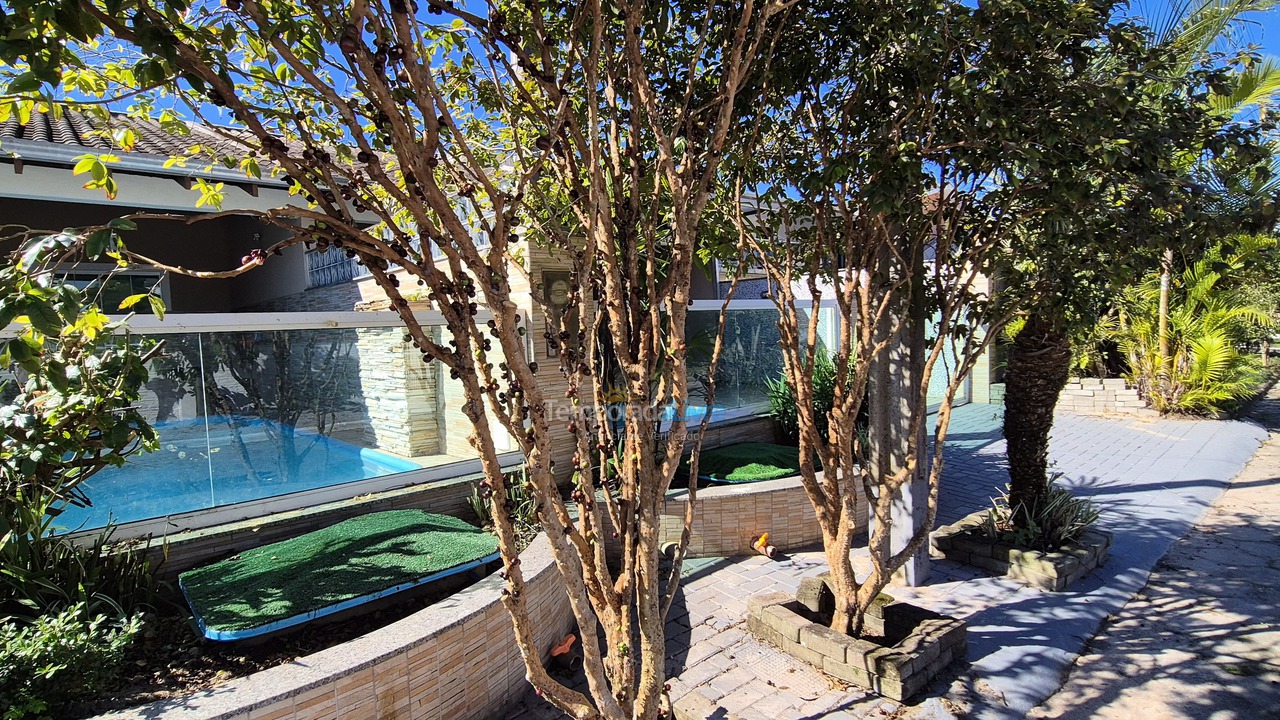 Casa para aluguel de temporada em Pontal do Paraná (Ipanema)