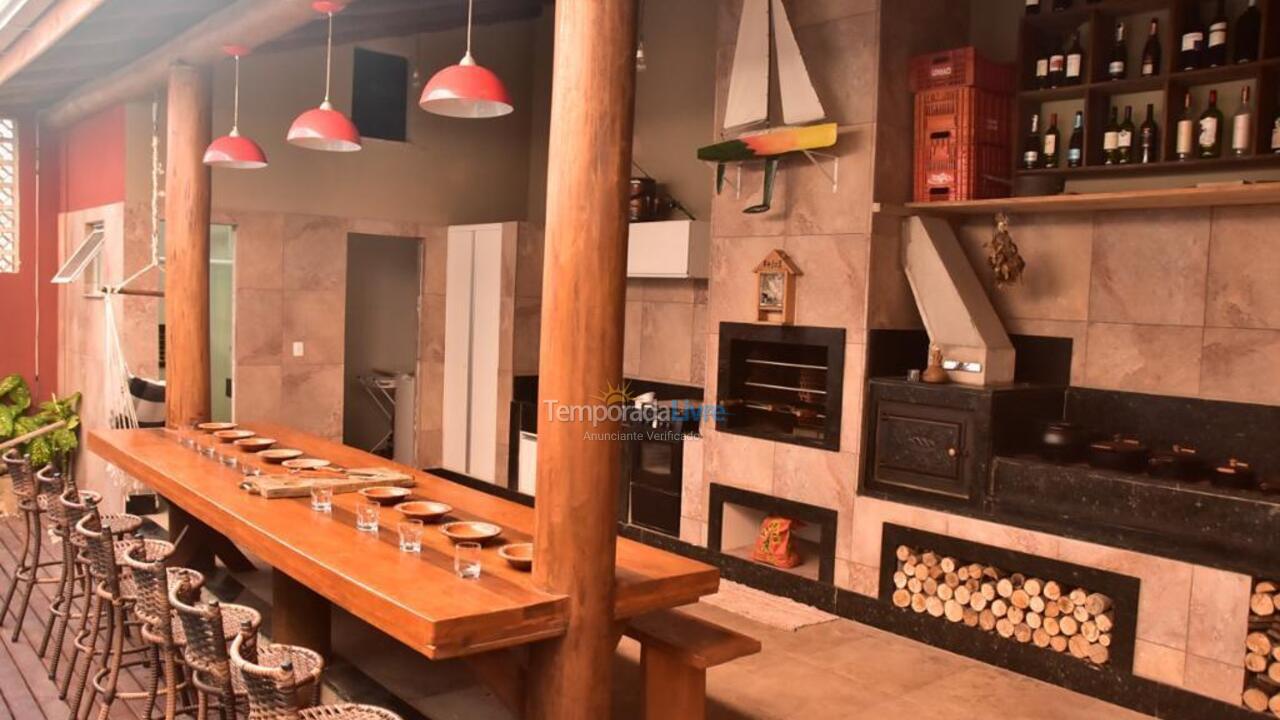 Casa para aluguel de temporada em Bombinhas (Canto Grande)