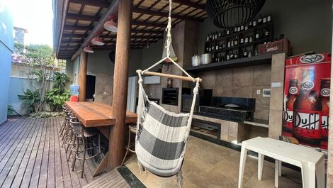 Casa Espaçosa e Aconchegante na Praia de Mariscal