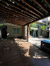Cozy house with pool on Mariscal Beach
