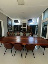 Cozy house with pool on Mariscal Beach