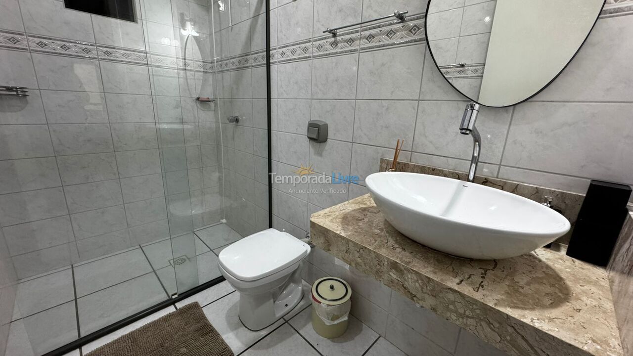 Apartamento para alquiler de vacaciones em Itapema (Meia Praia)