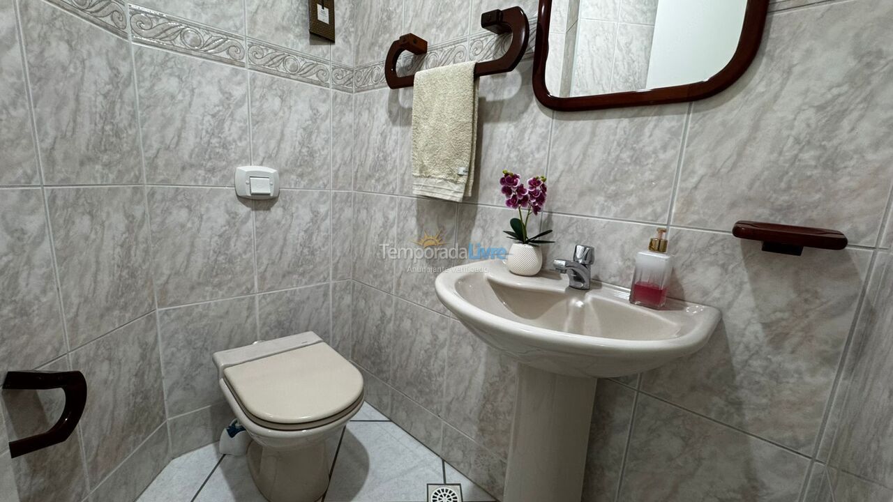 Apartamento para alquiler de vacaciones em Itapema (Meia Praia)