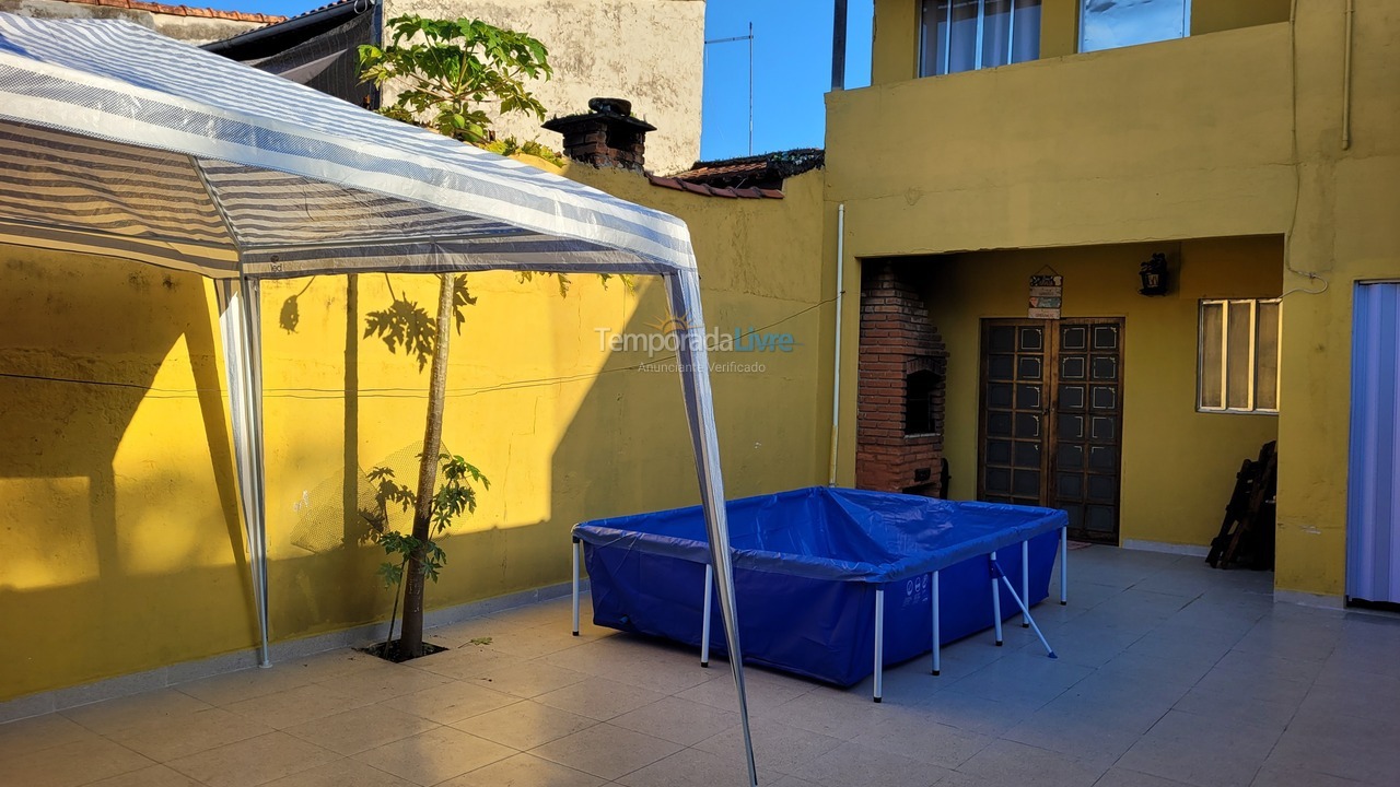 House for vacation rental in Praia Grande (Vila Mirim)