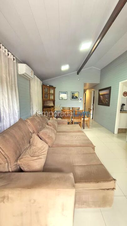 Casa para alquiler de vacaciones em Bombinhas (Canto Grande)