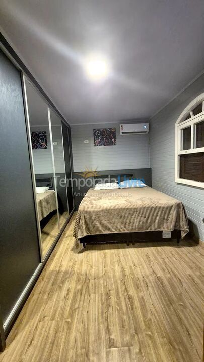 Casa para alquiler de vacaciones em Bombinhas (Canto Grande)