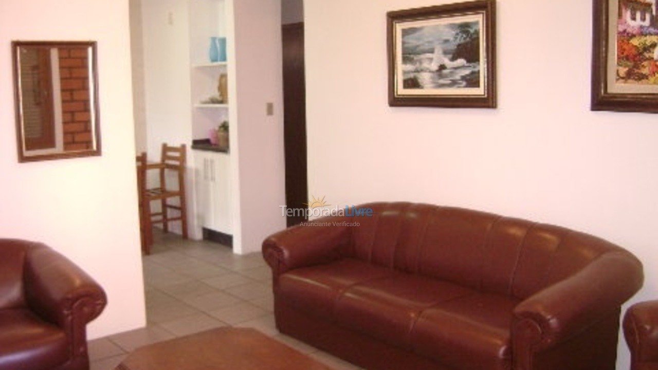 Casa para aluguel de temporada em Florianopolis (Praia dos Ingleses)