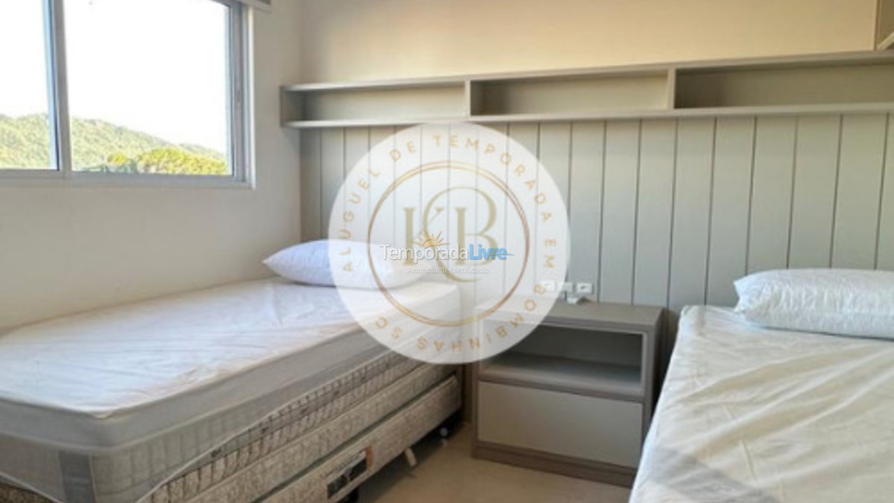 Apartment for vacation rental in Bombinhas (Canto Grande)