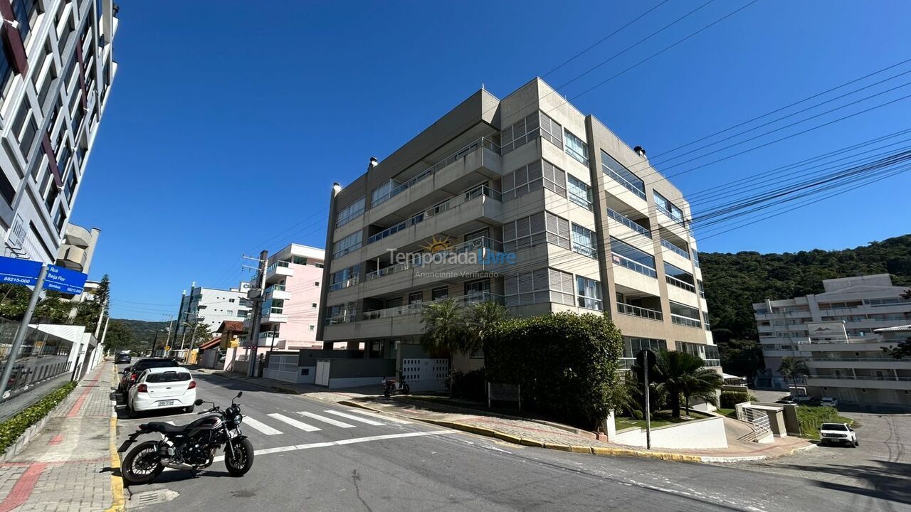 Apartamento para alquiler de vacaciones em Bombinhas (Praia de Bombas)