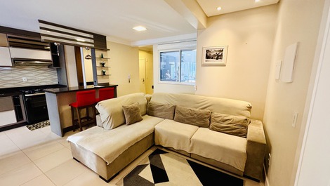 Luxurious apartment with 3 bedrooms, swimming pool, games room 200m from the sea.