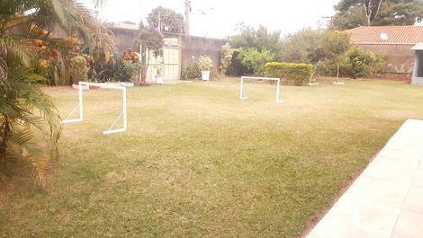 Área verde, traves futebol