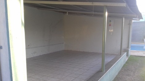 Área verde, alpendre