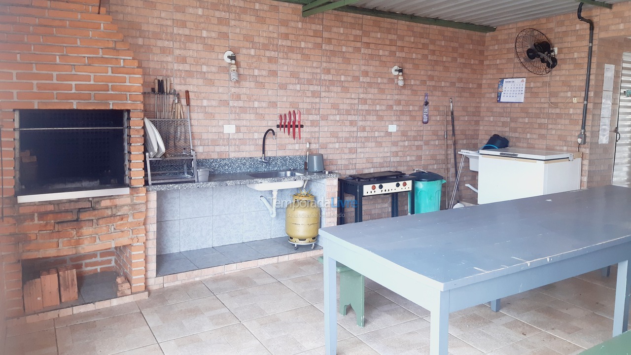 Chácara / sítio para aluguel de temporada em Rio Claro (Alto do Santana)