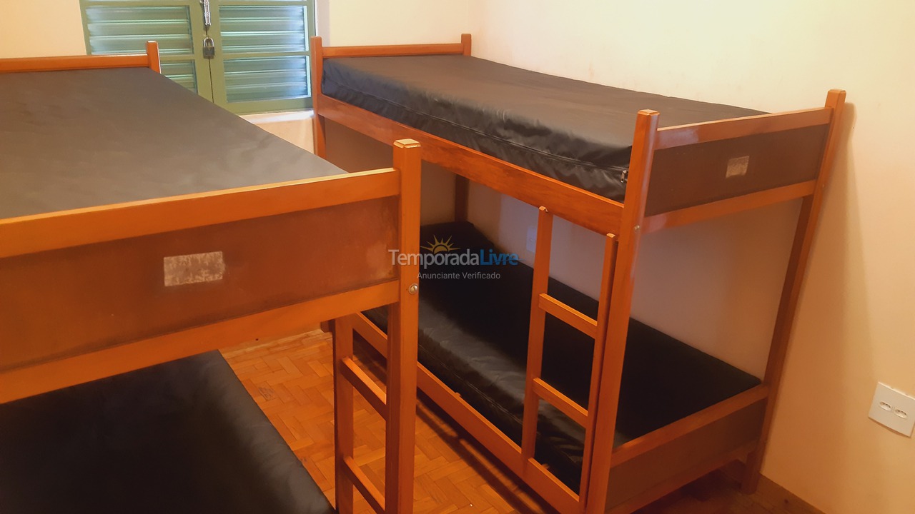 Chácara / sítio para aluguel de temporada em Rio Claro (Alto do Santana)