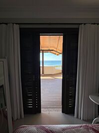 😍 Linda Casa Frente Mar em Bombas – Bombinhas/SC 🌊