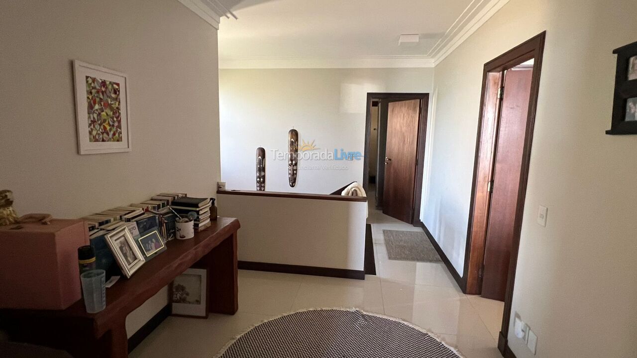 Casa para aluguel de temporada em Bombinhas (Praia de Bombas)