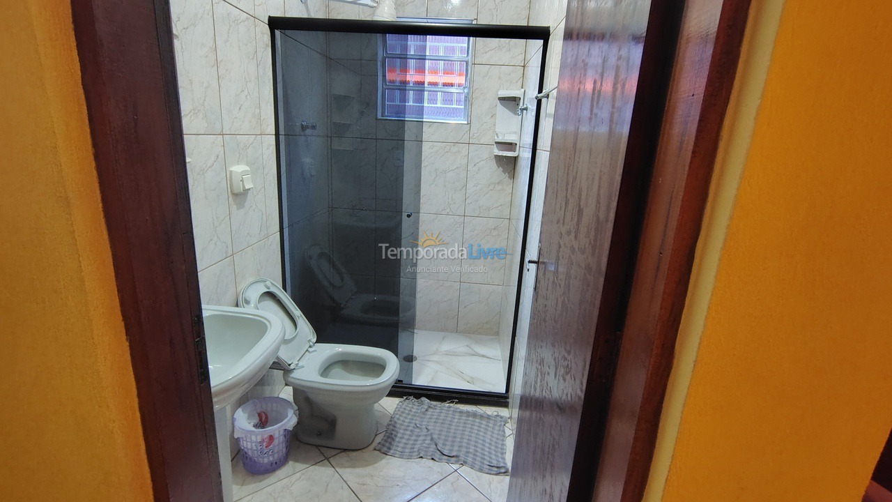 Casa para aluguel de temporada em Caraguatatuba (Martim de Sá)