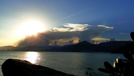 Por do sol na pedra do jacaré... prainha