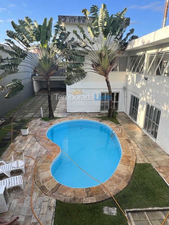 Casa para aluguel de temporada em Guarujá (Enseada)