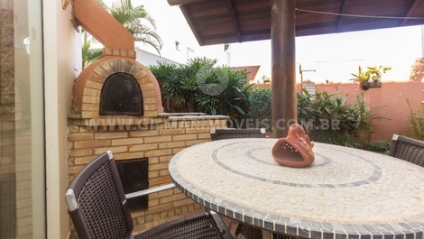 Linda casa a 50 metros da praia em Canto Grande (mar de fora)