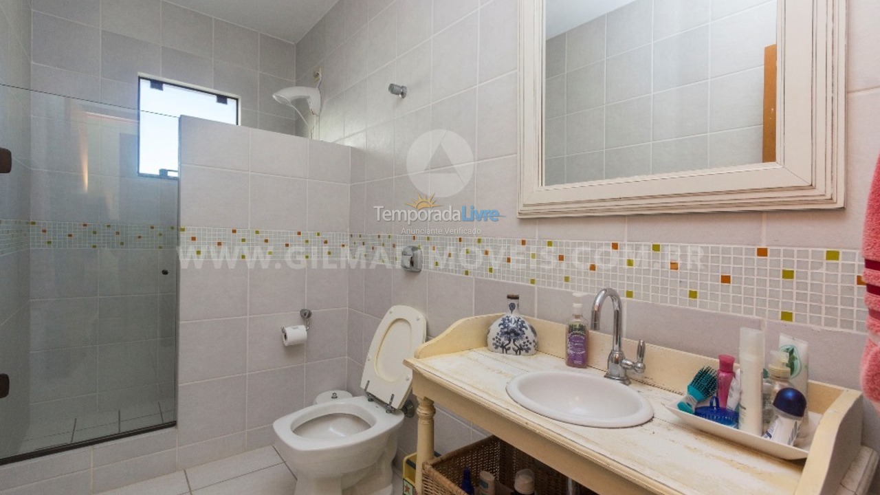 Casa para aluguel de temporada em Bombinhas (Praia de Canto Grande Mar de Fora)
