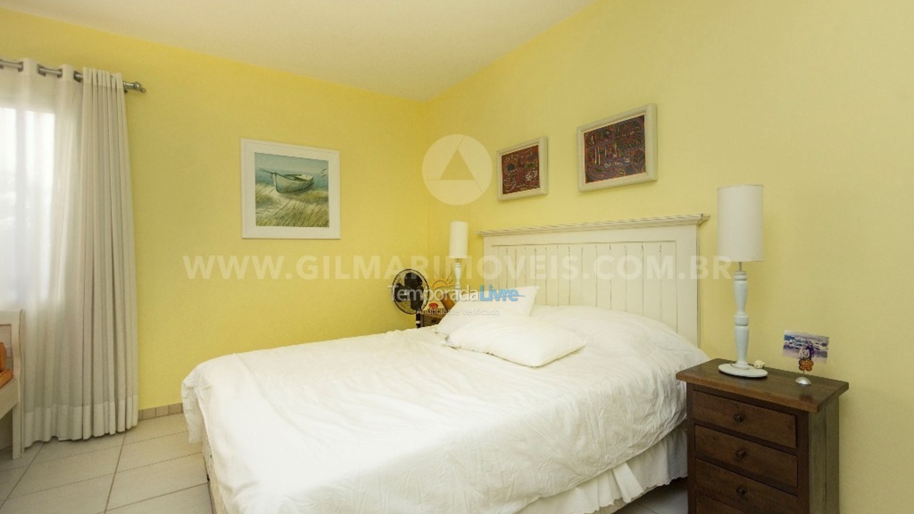 Casa para aluguel de temporada em Bombinhas (Praia de Canto Grande Mar de Fora)