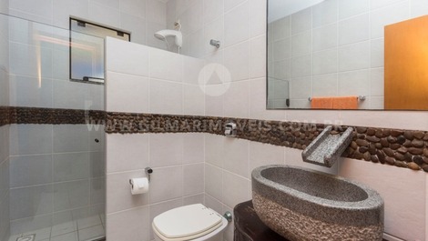 Linda casa a 50 metros da praia em Canto Grande (mar de fora)