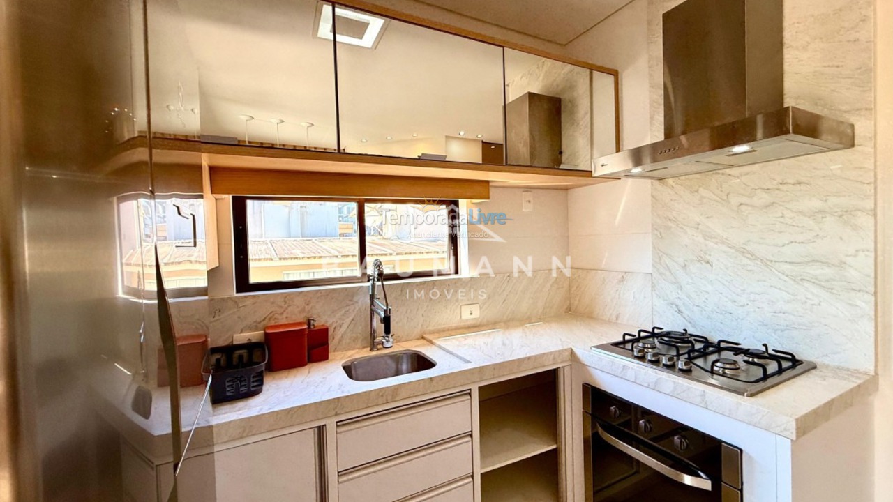 Apartment for vacation rental in Bombinhas (Praia de Bombas)