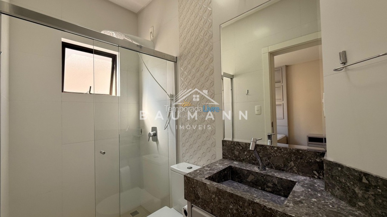 Apartment for vacation rental in Bombinhas (Praia de Bombas)