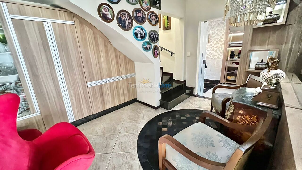 Casa para alquiler de vacaciones em Camboriú (Centro)