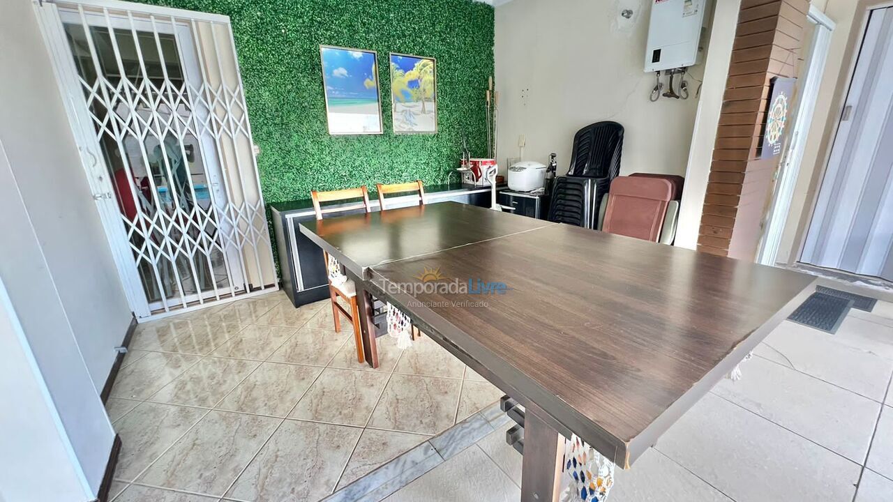 Casa para alquiler de vacaciones em Camboriú (Centro)