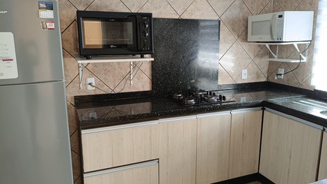 Excelente casa 4 habitaciones - 250 metros de la playa