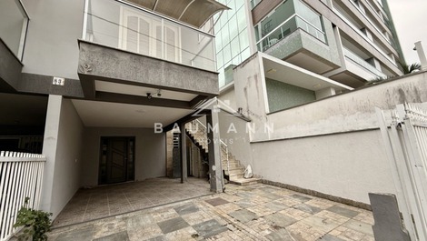 Casa 3 dormitórios para locação em Bombas