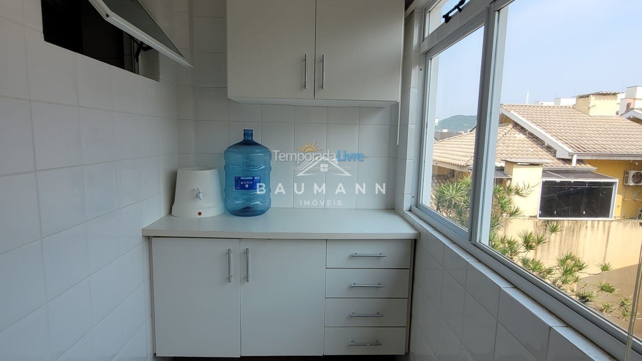 Apartamento para aluguel de temporada em Bombinhas (Praia de Bombas)