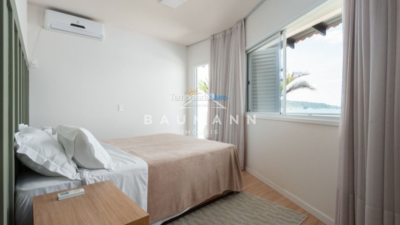 Apartamento para alquiler de vacaciones em Bombinhas (Praia de Bombas)