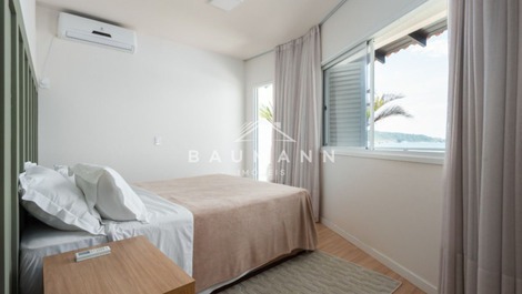 "Vive el Verano en Bombas: ¡Apartamento Disponible para Alquiler!"