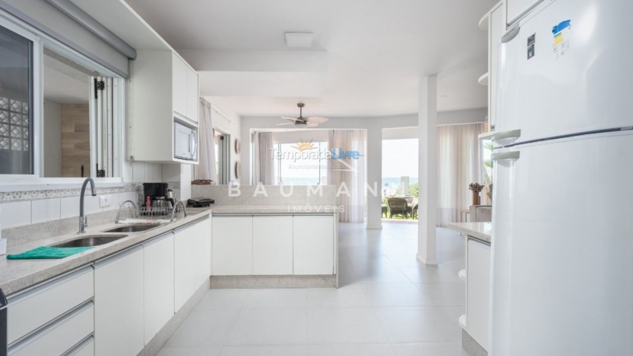 Apartamento para alquiler de vacaciones em Bombinhas (Praia de Bombas)