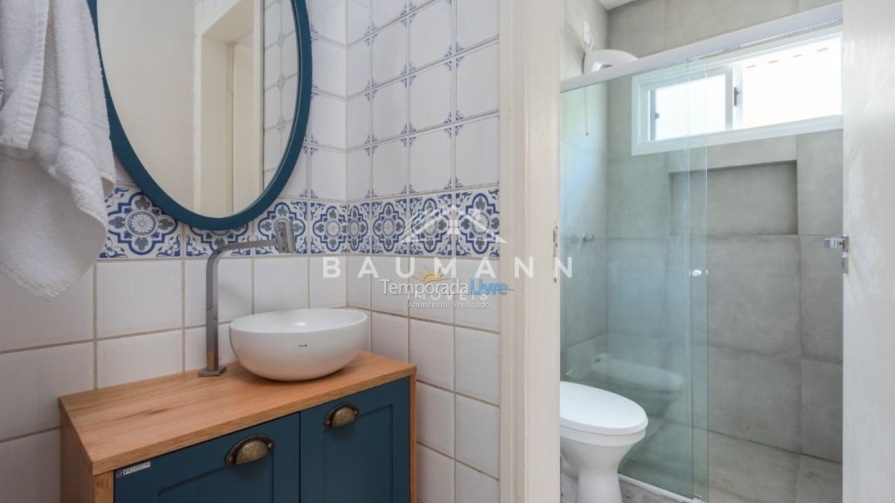 Apartamento para alquiler de vacaciones em Bombinhas (Praia de Bombas)