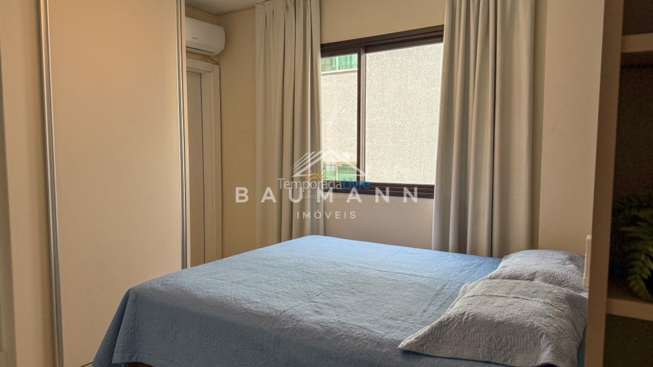 Apartment for vacation rental in Bombinhas (Praia de Bombas)