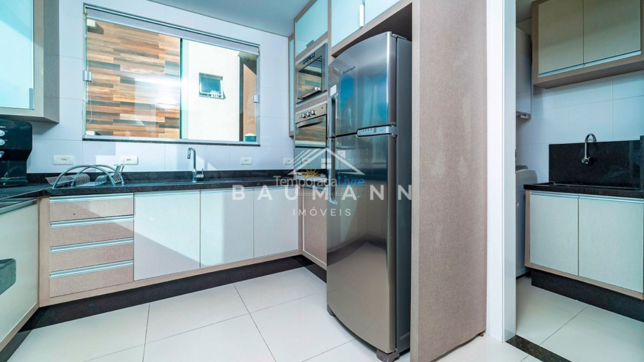 Apartamento para alquiler de vacaciones em Bombinhas (Praia de Bombas)