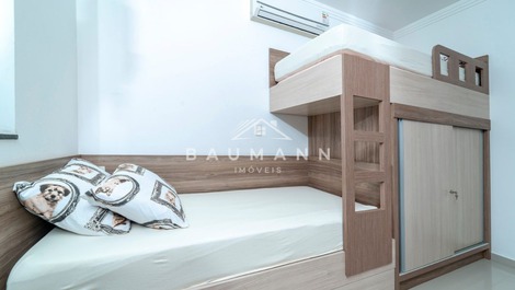 "Disfruta de la Vista al Mar: Apartamento Disponible para Alquiler."