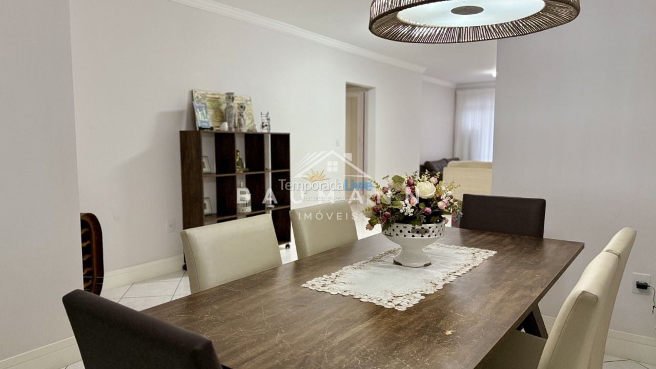 Apartamento para alquiler de vacaciones em Bombinhas (Praia de Bombas)