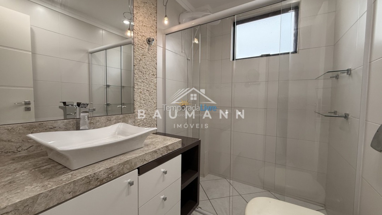 Apartamento para alquiler de vacaciones em Bombinhas (Praia de Bombas)