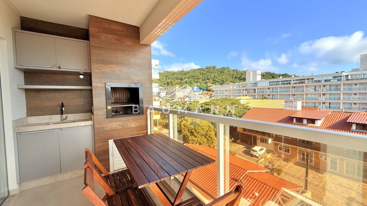 Apartment for vacation rental in Bombinhas (Praia de Bombinhas)