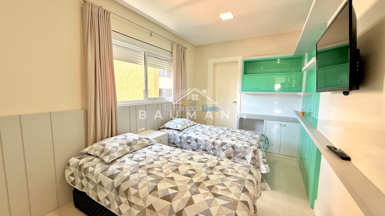 Apartment for vacation rental in Bombinhas (Praia de Bombinhas)