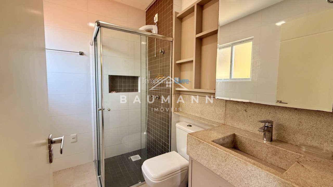 Apartment for vacation rental in Bombinhas (Praia de Bombinhas)