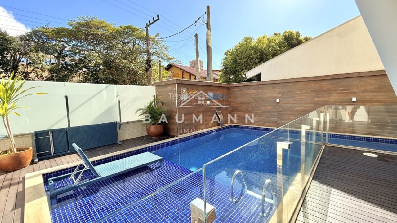 Apartment for vacation rental in Bombinhas (Praia de Bombinhas)